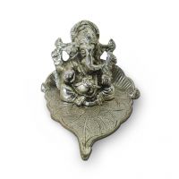 Decor Delight Ganesh Ji Statue On The Leaf Silver