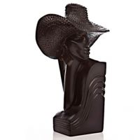 Simply Chic Lady With Hat Sculpture Black