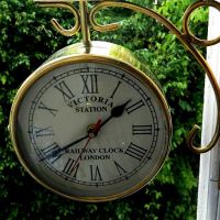 Tu Casa Vintage Station Clock