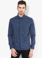 Numero Uno Navy Blue Solid Slim Fit Casual Shirt