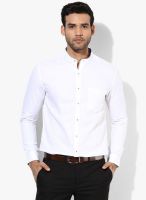 Independence White Solid Slim Fit Formal Shirt