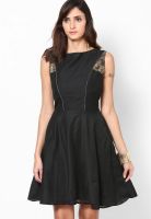 I Know Black Colored Solid Shift Dress