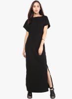 Femella Black Colored Solid Maxi Dress