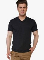 Globus Black Solid V Neck T-Shirts