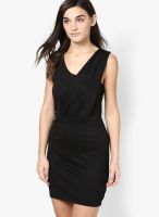 Only Sleeveless V Neck Black Dress