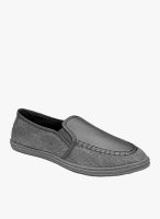 Yepme Grey Loafers