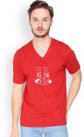 Campus Sutra Solid Men's V-neck Red T-Shirt