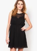 Vero Moda Black Colored Solid Skater Dress