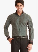 Jogur Green Solid Slim Fit Formal Shirt