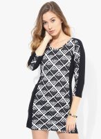 Riot Jeans Black Colored Printed Bodycon Dress