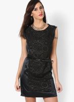 Calgari Black Colored Printed Bodycon Dress