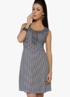 Globus Black Colored Printed Shift Dress