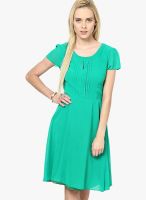 Harpa Green Colored Solid Shift Dress