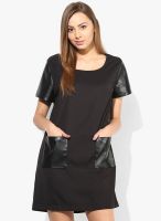 Mysterious Miss Black Solid Shift Dress