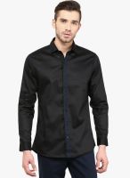 Invern by Monteil Black Solid Slim Fit Casual Shirt