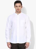 Izod White Solid Slim Fit Casual Shirt