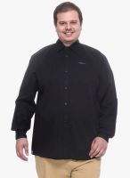 Pluss Black Solid Regular Fit Casual Shirt