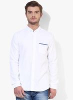 United Colors of Benetton White Solid Slim Fit Casual Shirt