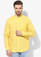 Wills Lifestyle Yellow Slim Fit Casual Shirt