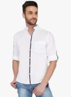Nick & Jess White Solid Slim Fit Casual Shirt