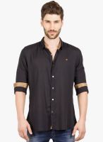 R&C Black Solid Slim Fit Casual Shirt