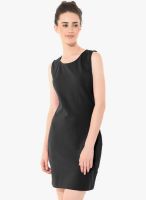 Besiva Black Colored Solid Shift Dress