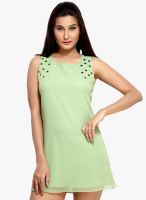 Loco En Cabeza Green Colored Solid Shift Dress