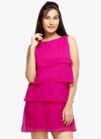 Loco En Cabeza Magenta Colored Solid Shift Dress