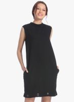 Vero Moda Black Colored Solid Shift Dress
