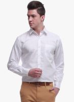 Jogur White Solid Regular Fit Formal Shirt