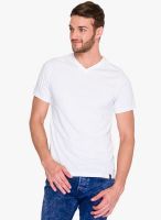 Park Avenue White Solid V Neck T-Shirt