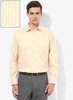 Wills Lifestyle Yellow Regular Fit Formal Shirt