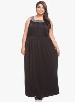 Pluss Black Colored Embellished Maxi Dress