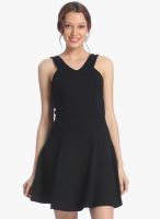 Vero Moda Black Colored Solid Bodycon Dress