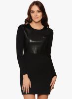 Why Knot Black Colored Solid Bodycon Dress