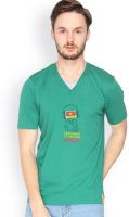 Campus Sutra Solid Men's V-neck Dark Green T-Shirt