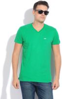 John Players Solid Men's V-neck Green T-Shirt
