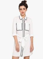 Label VR Off White Colored Solid Shift Dress