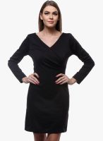 Varanga Black Colored Solid Shift Dress
