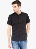 Highlander Black Solid Slim Fit Casual Shirt