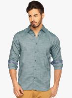 DERBY JEANS COMMUNITY Green Solid Slim Fit Casual Shirt