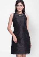 ITI Black Colored Solid Shift Dress