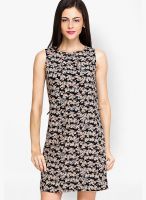 Oxolloxo Black Colored Printed Shift Dress