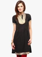 Yepme Black Embellished Kurtis