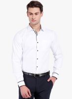 Black Coffee White Solid Slim Fit Formal Shirt