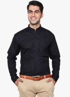 HANCOCK Black Solid Slim Fit Casual Shirt