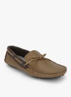 Knotty Derby Riddle Tan Moccasins