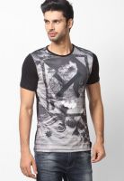 United Colors of Benetton Black Solid Round Neck T-Shirts