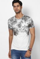 United Colors of Benetton Off White Solid Round Neck T-Shirts