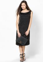 I Know Black Colored Printed Shift Dress